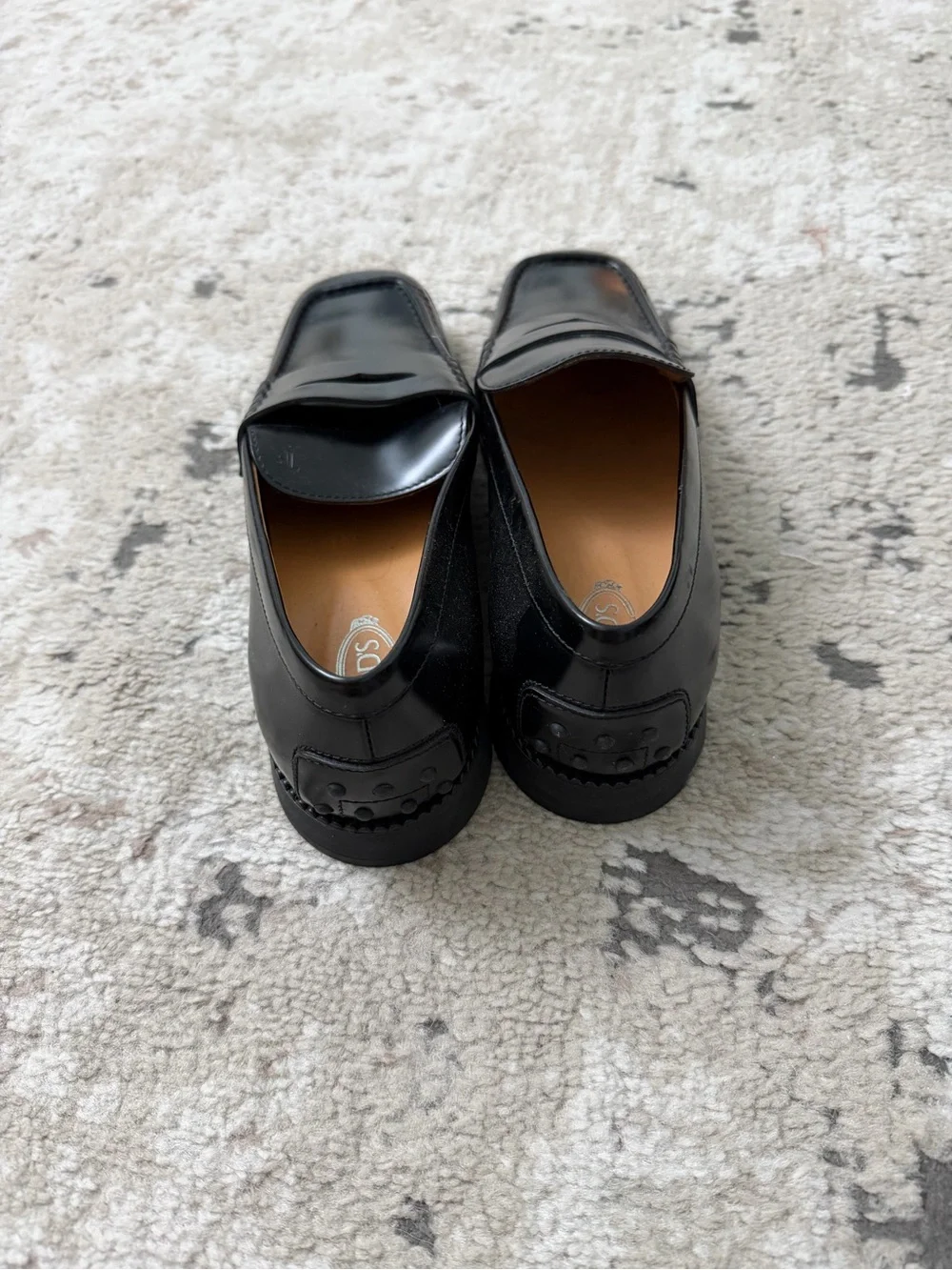 Tods sleek black